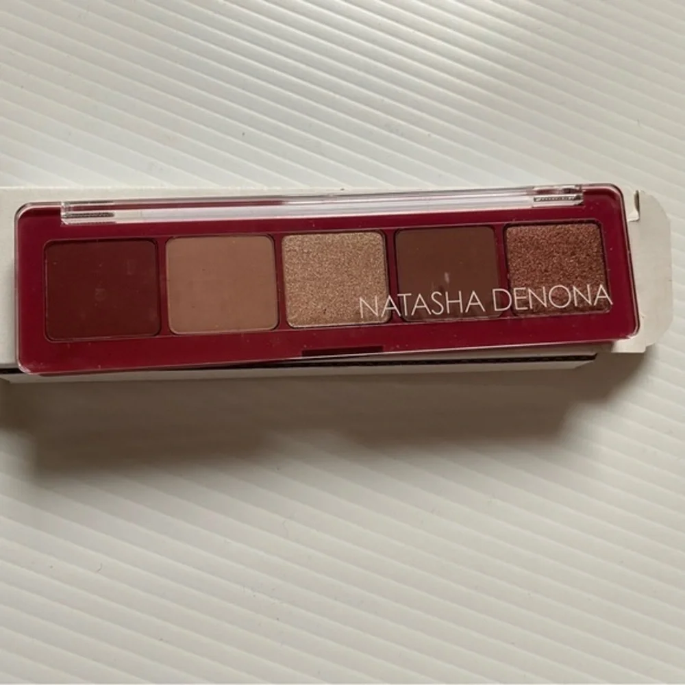 Beauty set of 3 Eloise Blush , Ace Beaute Lipstick, and Natasha Denona Eyeshadow